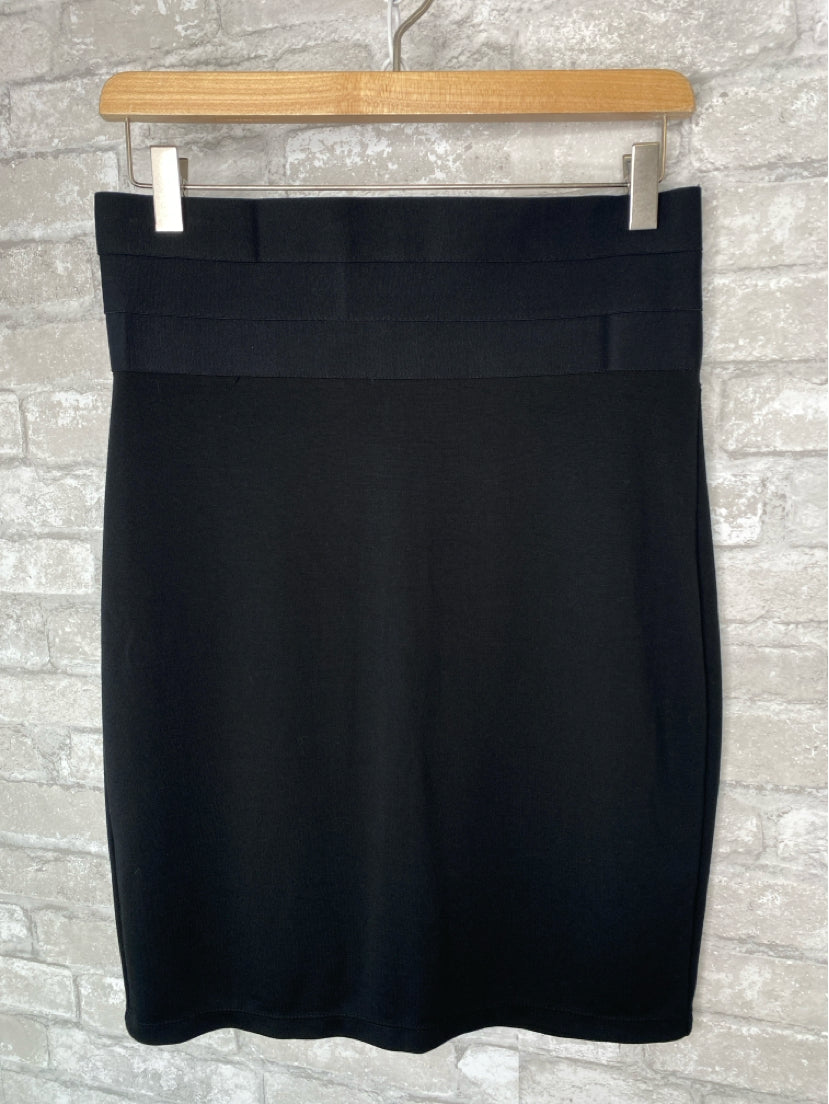 Max Studio Size M Black Skirt