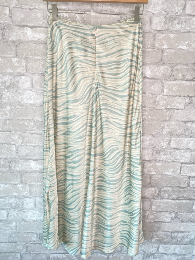 & Other Stories Size XS/2 Mint/white Skirt