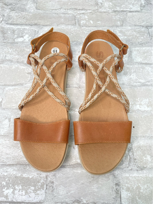 Sorel Size 11 Tan Sandals