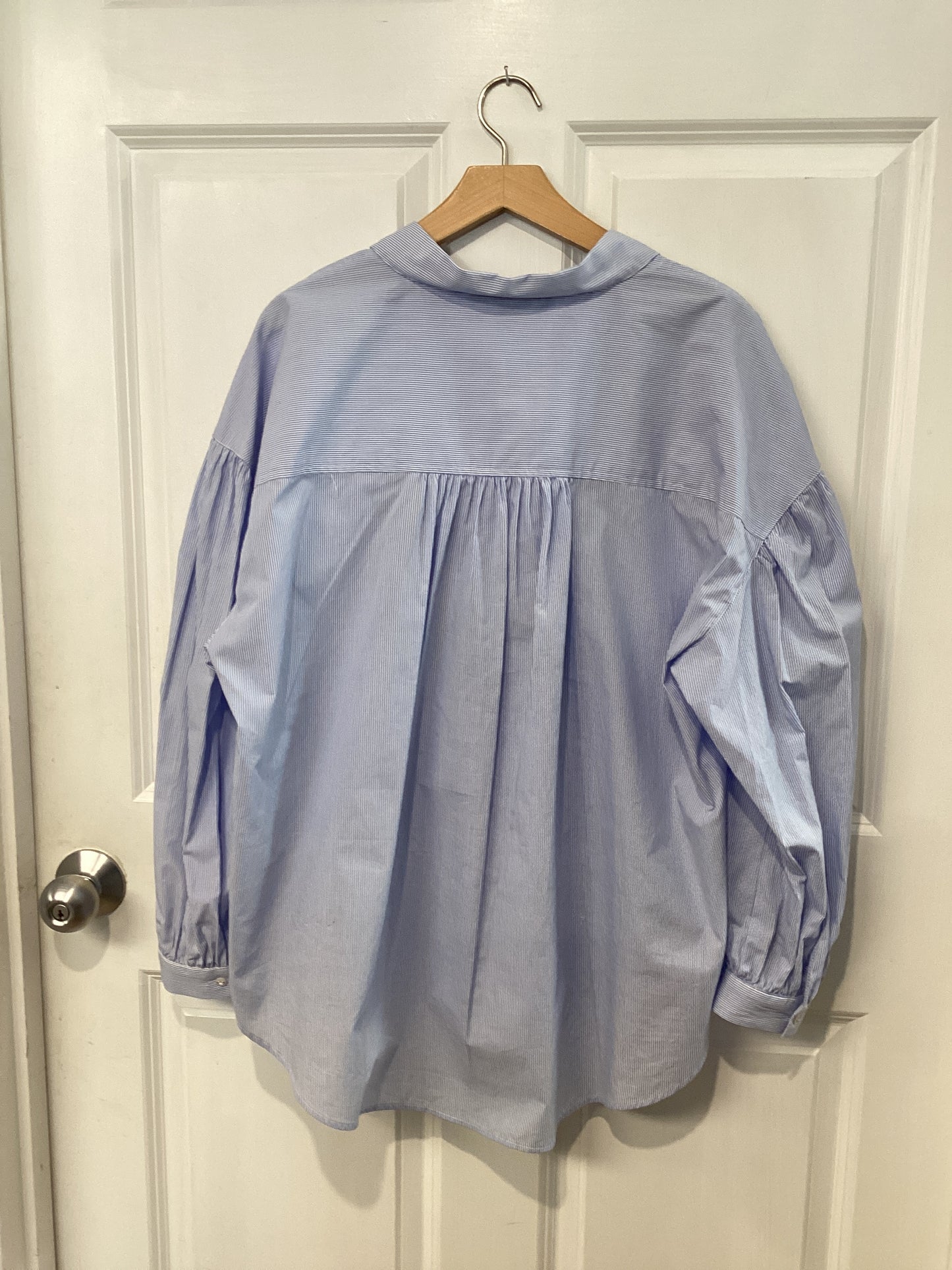 Tommy Hilfiger Size XL Blue/White Shirt