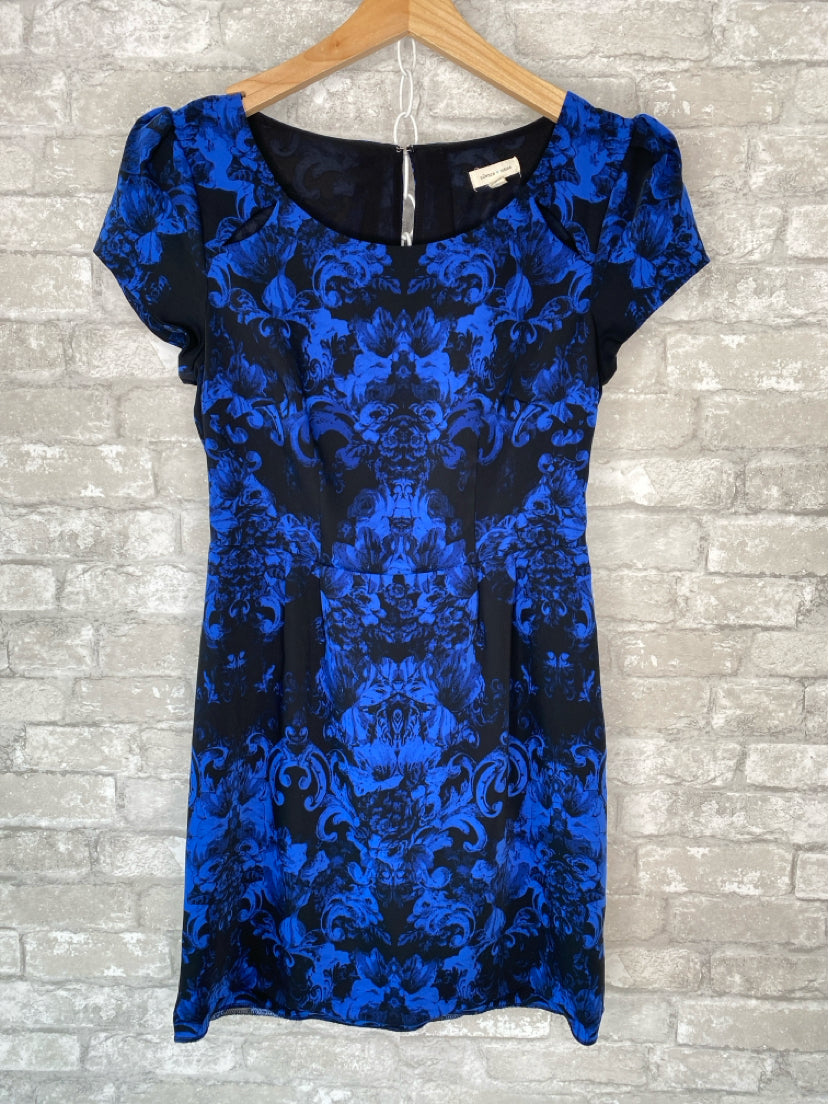 Silence + Noise Size S/6 Black/Blue Dress