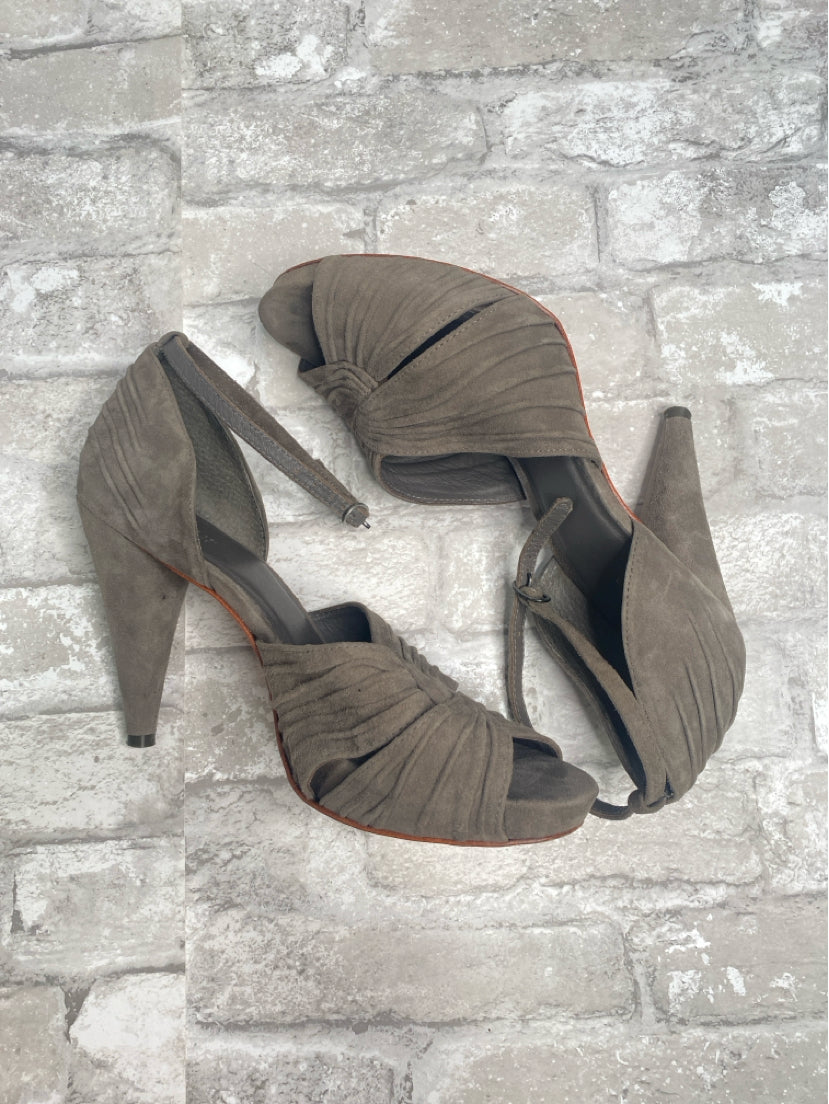 Comptoir Cotonniers Size 41/10.5 grey Heels