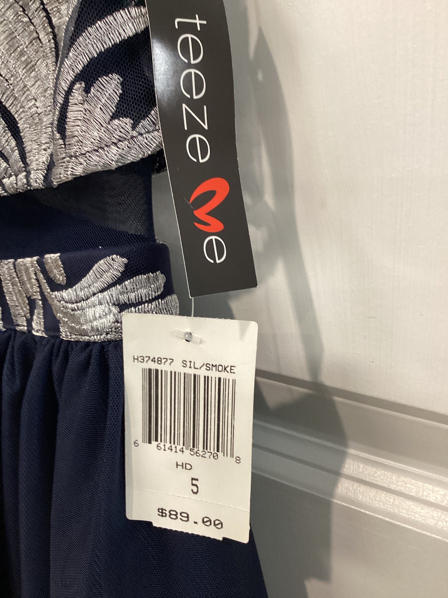 teeze me Size 5/6 navy/silver Dress