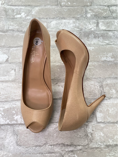 Cole Haan Size 8.5 Tan Heels