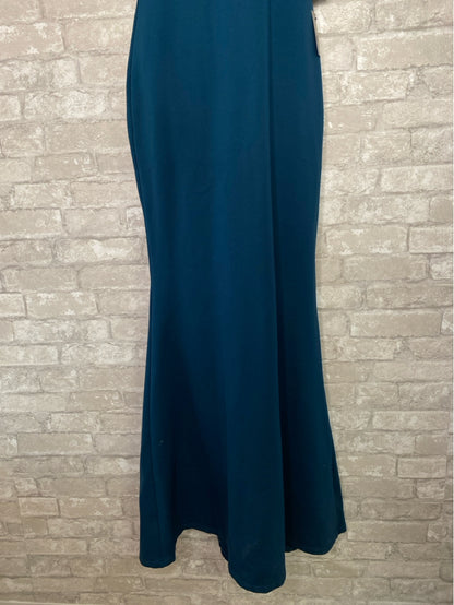 Lulus Size XL Teal Gown/Evening Wear