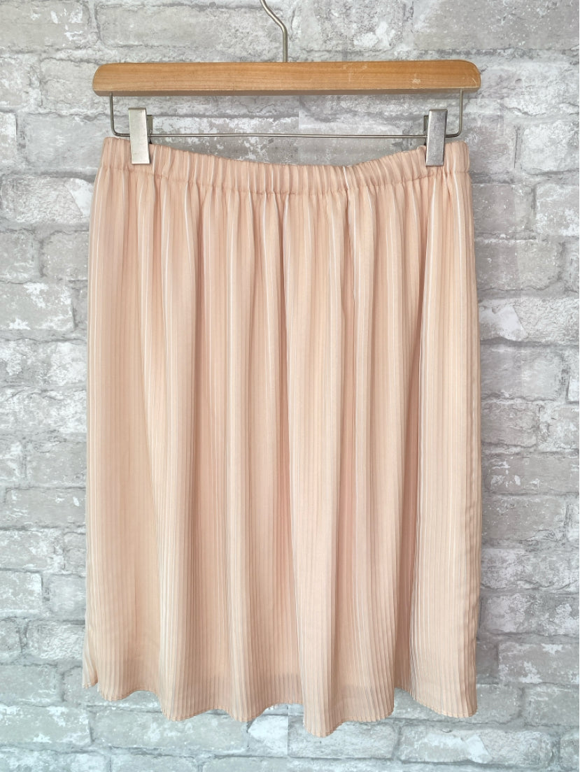 Adrianna Papell Size S Nude Pink Skirt