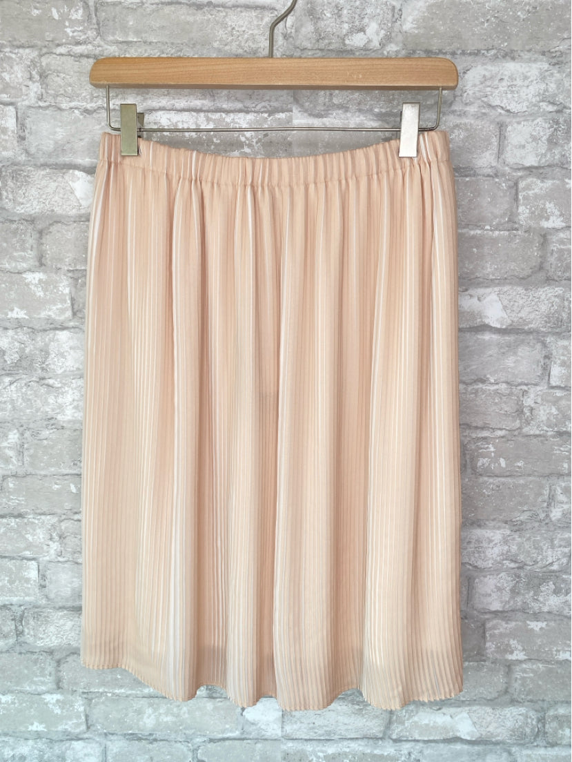 Adrianna Papell Size S Nude Pink Skirt