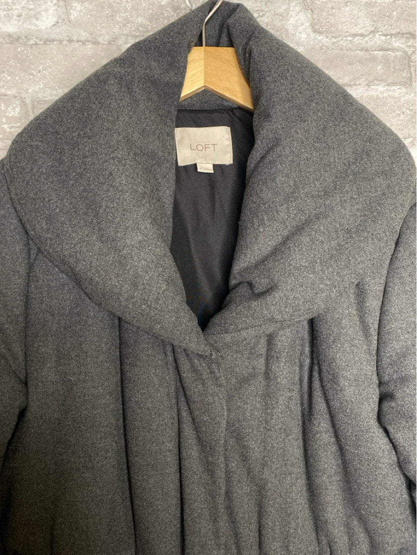 Loft Size M grey Coat