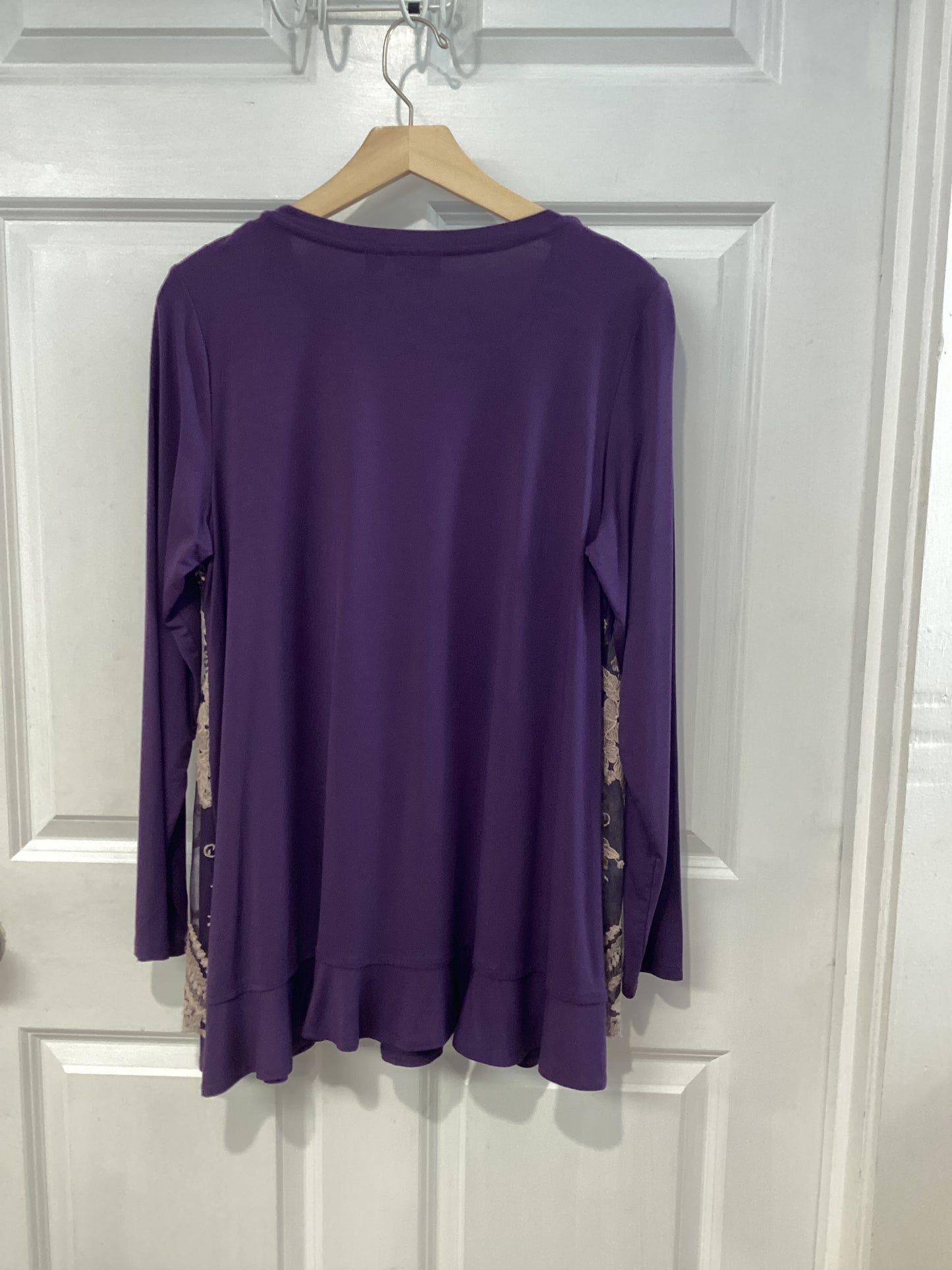 Logo Size M/L Purple Knit Top