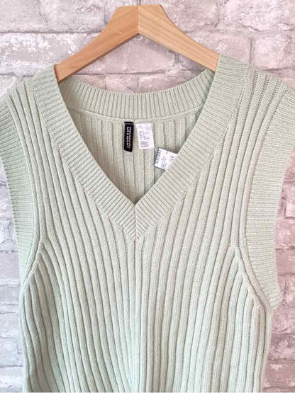 Divided Size S Mint Sweater