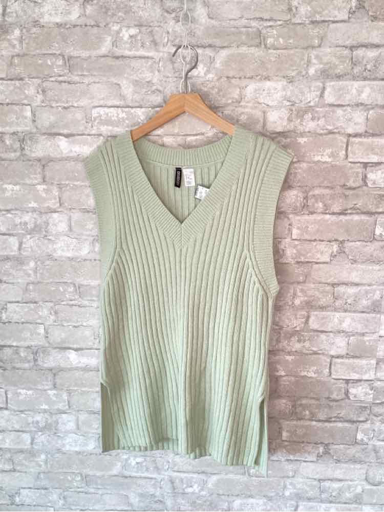 Divided Size S Mint Sweater