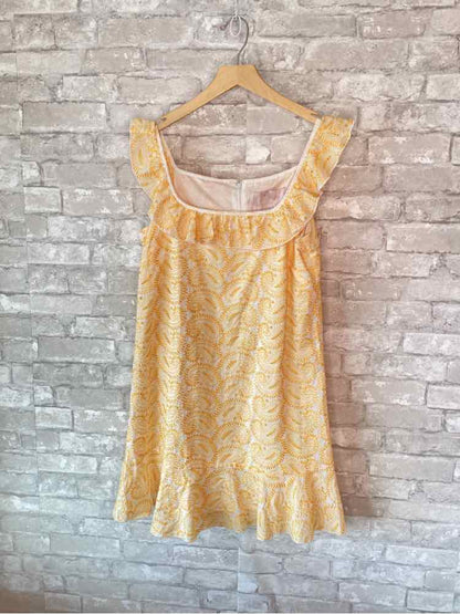 Gal Meets Glam Size S/4 Gold Yellow/White Dress