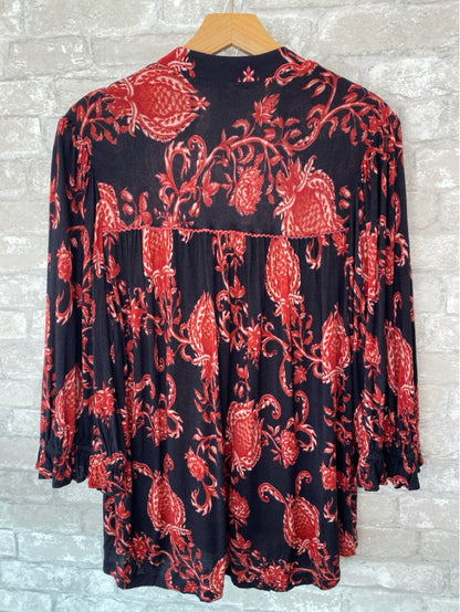 Blank London Size XL Black/Berry Red Blouse