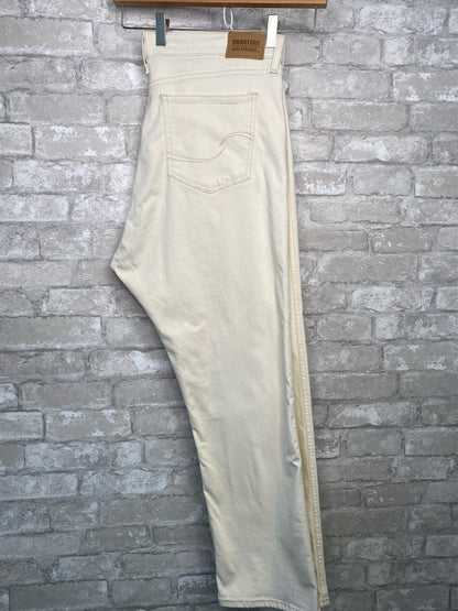 Levi Size 16 Cream Jeans