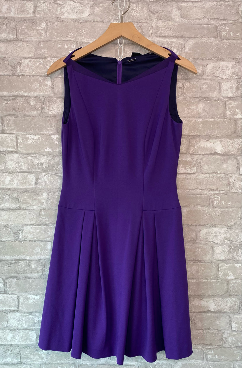 Elie Tahari Size S/4 Purple Dress