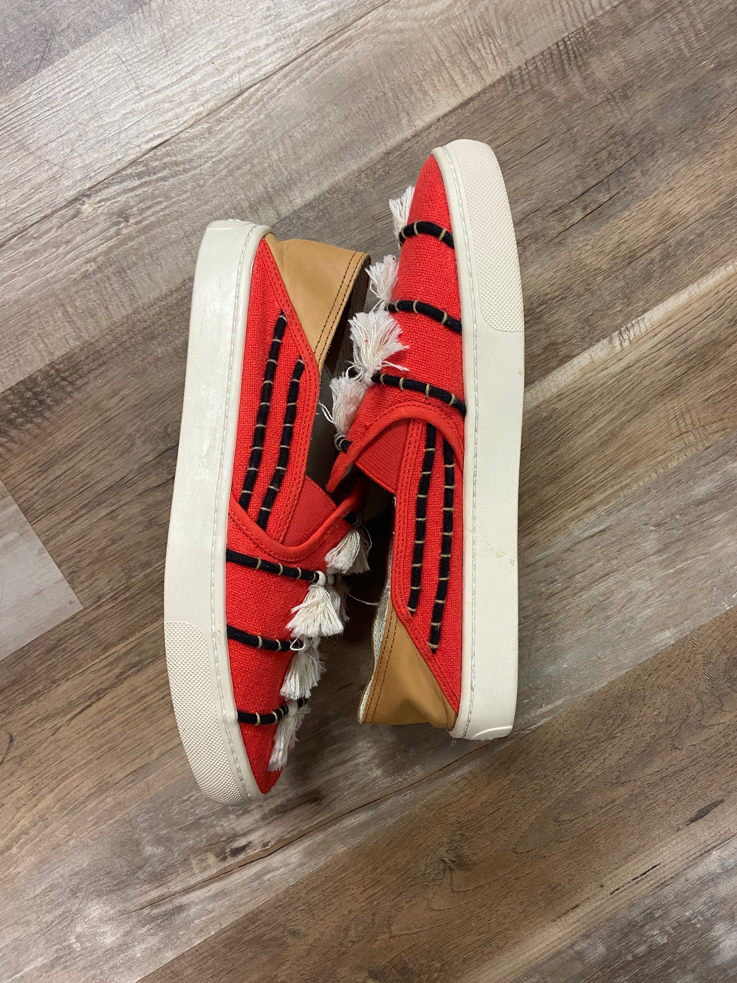 Soludos Size 9 Red/cream Shoes